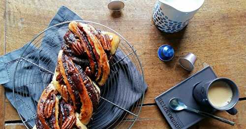 Krantz cake au chocolat noir et noix de pécan