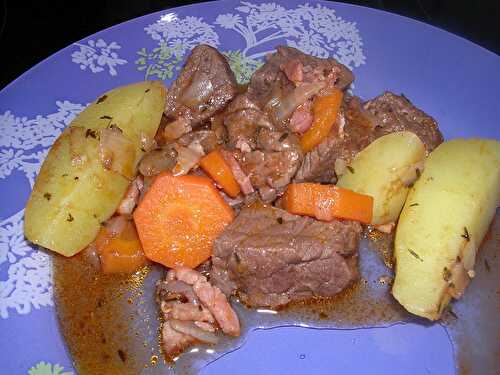 BOEUF A L ESTOUFFADE DE POMMES DE TERRE