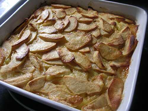 CLAFOUTIS CREMEUX AUX POMMES