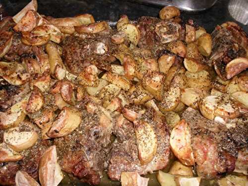 COTES D AGNEAU AU CITRON ET AUX POMMES DE TERRE