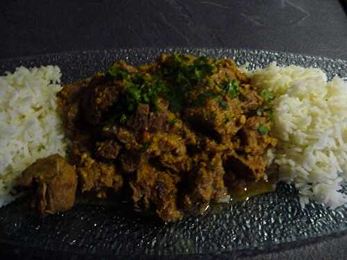 CURRY D AGNEAU AUX NOIX DE CAJOU