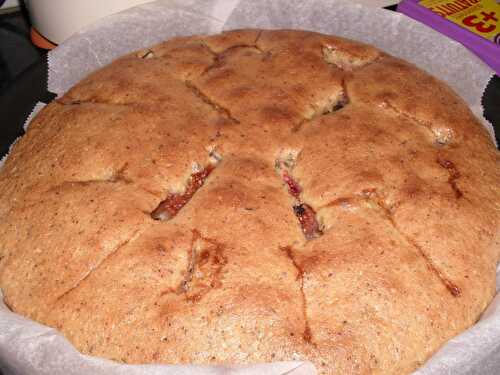 GATEAU AUX FIGUES ET NOISETTES