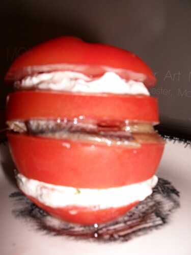 MILLE FEUILLE DE TOMATE AUX ANCHOIS