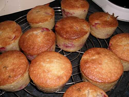 MINI GATEAUX AUX FRAISES