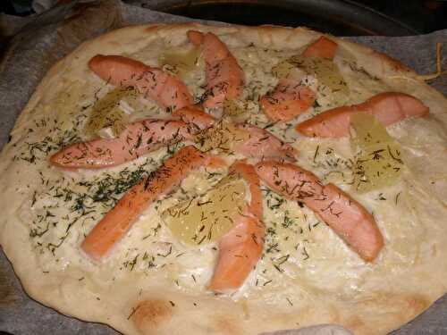 PIZZA AU SAUMON FUME