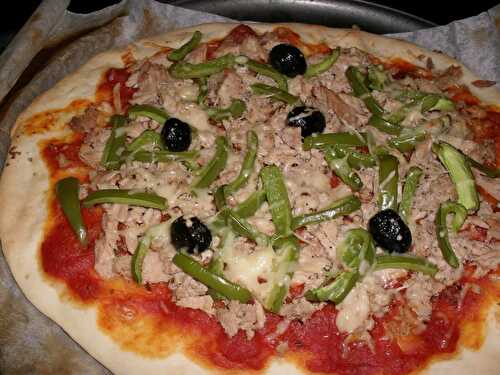 PIZZA AU THON ET POIVRON