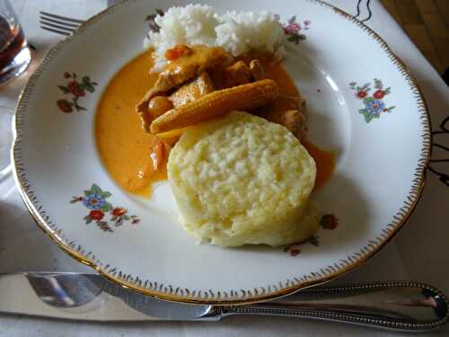 POULET AU LAIT DE COCO ET MASSALE