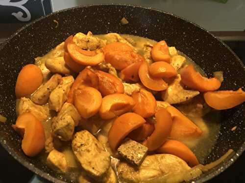 POULET AUX ABRICOTS