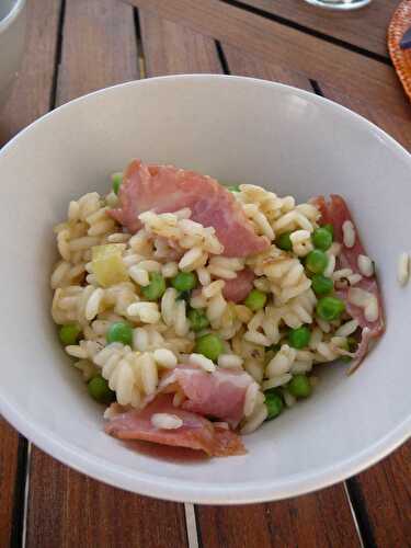 RISOTTO AUX PETITS POIS ET LARD FUME