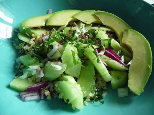 SALADE AVOCAT CONCOMBRE QUINOA