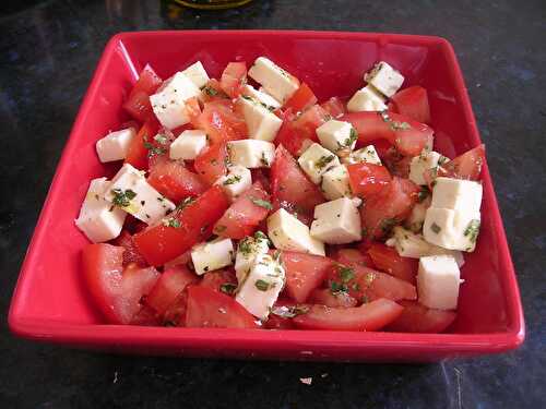 SALADE EN ROUGE ET BLANC