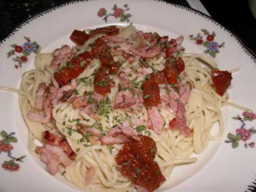 SPAGHETTIS AUX TOMATES SECHEES