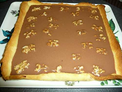 TARTE AU CHOCOLAT ET AUX NOIX