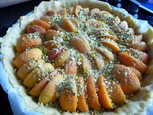 TARTE AUX ABRICOTS MIEL ET FRUITS SECS