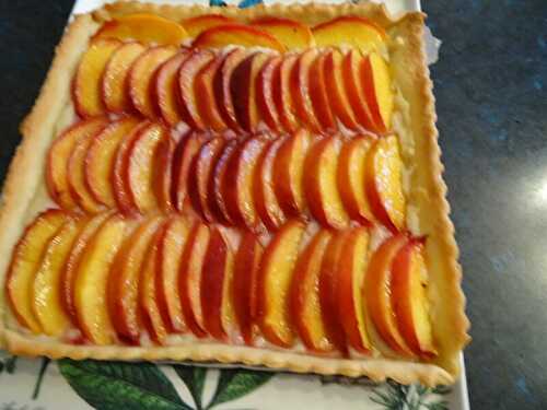 TARTE AUX NECTARINES ET AUX AMANDES