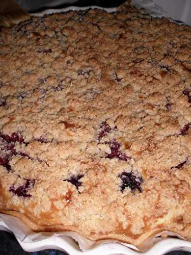 TARTE CRUMBLE AUX FRUITS ROUGES