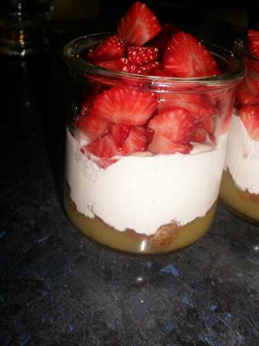 VERRINE FRAISE CITRON