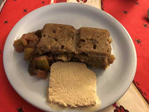 GATEAU A LA FARINE DE CHATAIGNE ET FRUITS SECS