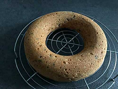 GATEAU AU BLANC D OEUF ET PEPITES DE CHOCOLAT