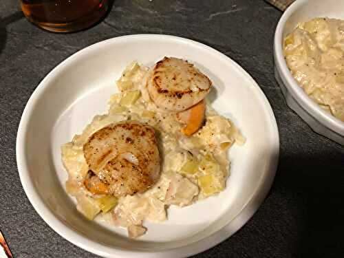 COQUILLES SAINT JACQUES ET FONDUE DE POIREAUX AU CITRON