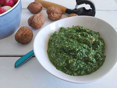 Pesto de fanes de radis aux noix