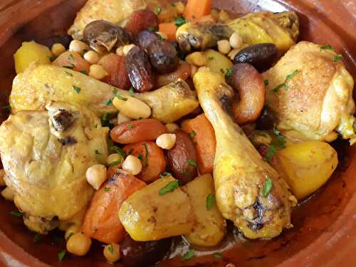 Tajine de poulet aux fruits secs