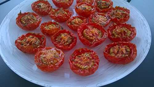 Tomates confites au four