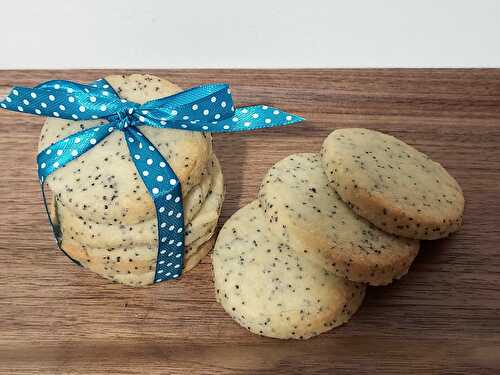 Biscuits au citron et pavot bleu