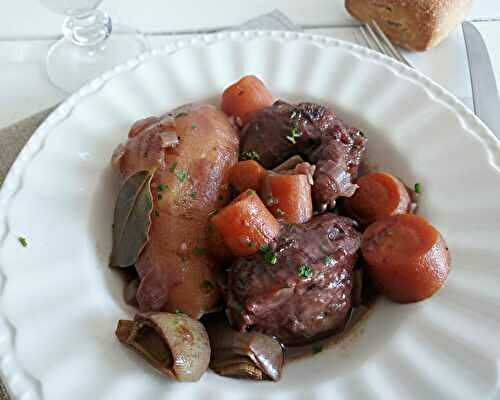 Joues de porc aux légumes d’hiver