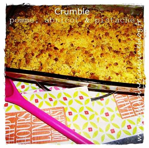 Crumble pomme-abricot-pistache