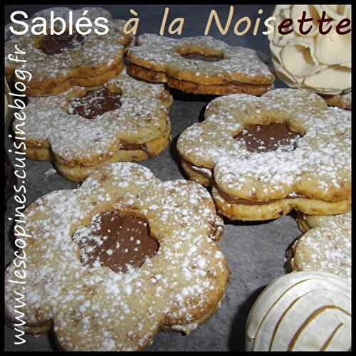 Sablés à la noisette - Petites Recettes Entre Copines by Celinou