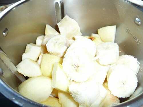 Compote de pommes, banane et vanille