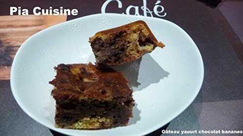 Gâteau au yaourt bananes et chocolat