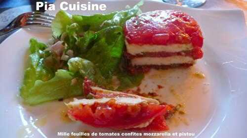 Mille-feuilles tomates confites/mozzarella/pistou