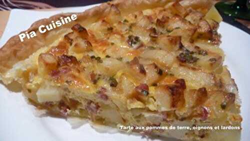 Tarte aux pommes de terre, oignons et lardons