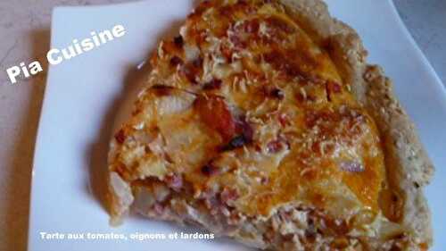 Tarte aux tomates et oignons et lardons