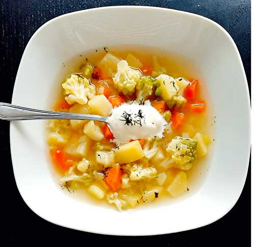 Soupe polonaise aux légumes « zupa warzywna »