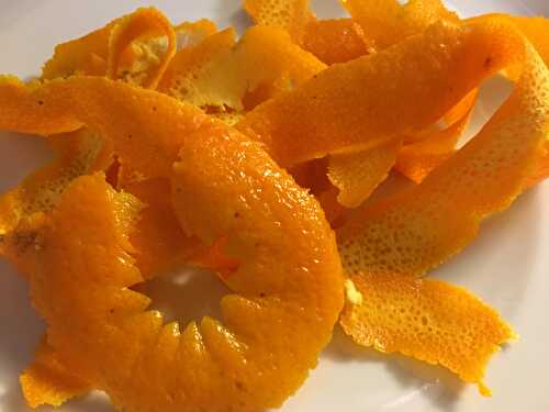 Croquants aux oranges confites et noix de cajou