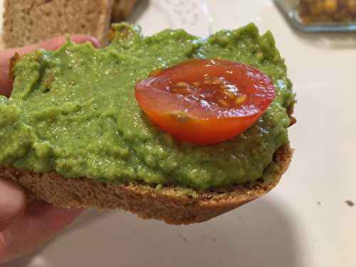 Guaca-houmous 