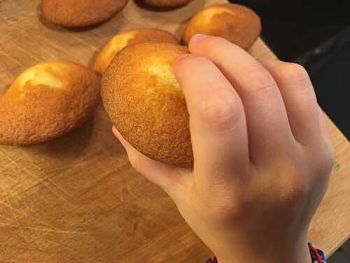 Madeleines à l’eau de fleur d’oranger 