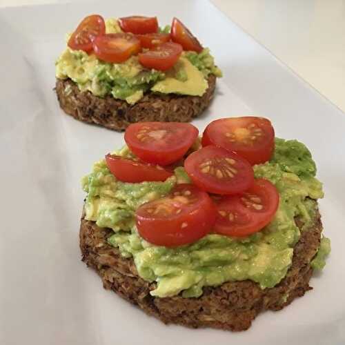 Steak végétal en avocat toast