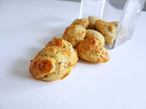 Madeleine au parmesan et aux noisettes