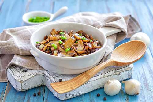 Champignons à l'ail et au persil cuits à la poêle