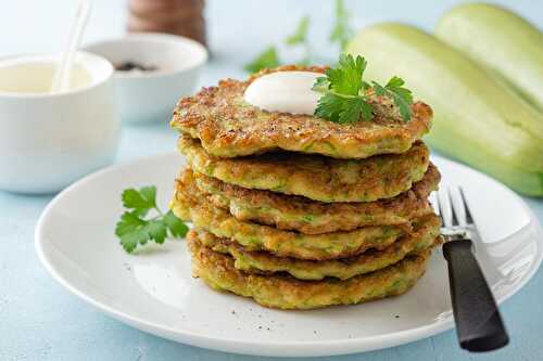 Comment faire des beignets de courgettes : une recette saine, rapide et facile à réaliser.