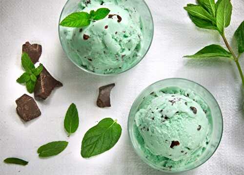 Crème glacée à la menthe et chocolat