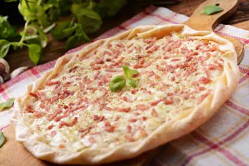 Flammekueche ( tarte flambée ) légère