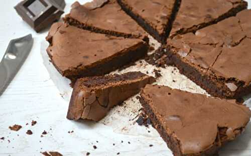 Gâteau au chocolat croquant et fondant au Thermomix