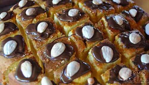 Gâteau aux pommes aux carottes et aux amandes