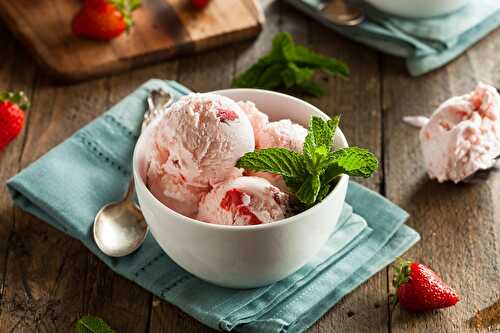 Glace à la fraise sans sorbetière