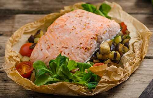 Papillote de poisson à la manière méditerranéenne